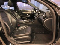 MERCEDES BENZ C300 2017 4MATIC AWD TOUT ÉQUIPÉ / TOIT OUVRANT ÉLECTRIQUE PANORAMIQUE / CAMÉRA DE REC... (image 9)
