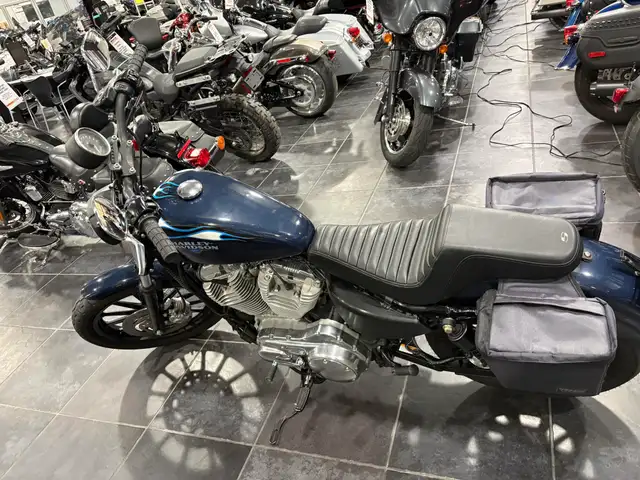 2009 Harley-Davidson Sportster 883 Low in Sport Bikes in Sudbury - Image 9