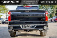 ACCIDENT FREE ONTARIO TRUCK. This RST Crew cab comes very well equipped with cloth bucket seats that... (image 4)