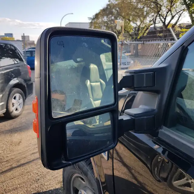 2008 2016 FORD F250 F350 F450 F550 LEFT AND RIGHT MIRROR in Auto Body Parts in Mississauga / Peel Region - Image 3