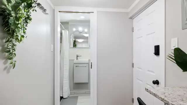 C18 UNIT C - STUDIO – FULLY FURNISHED | ALL UTILITIES in Long Term Rentals in Moncton - Image 6