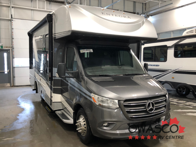 2026 Entegra Coach Qwest SE 24L in RVs & Motorhomes in Oshawa / Durham Region - Image 2