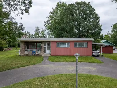 Unlock the potential of this prime development opportunity located just minutes from the Rideau Carl...