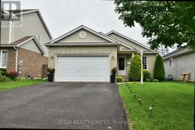 Well-cared-for 2+1 bedroom bungalow situated on a quiet court in north St. Thomas. Enjoy a great loc...
