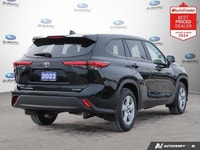 New Price! Black 2023 Toyota Highlander LE AWD 8-Speed Automatic 2.4L 4-Cylinder APPLE CAR PLAY, HEA... (image 4)