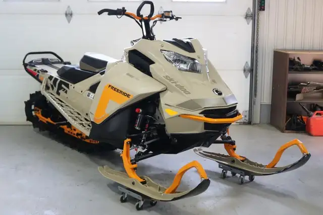 2021 SKIDOO FREERIDE 850 TURBO 165 (FINANCING AVAILABLE) in Snowmobiles in Strathcona County - Image 3
