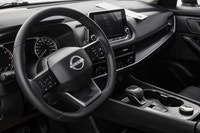 Turbocharged,Pass-Through Rear Seat,Driver Illuminated Vanity Mirror,Requires Subscription,Smart Dev... (image 9)