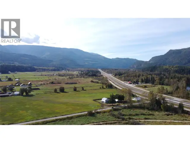 00 Oxbow Frontage Road Malakwa, British Columbia in Land for Sale in Kamloops - Image 4