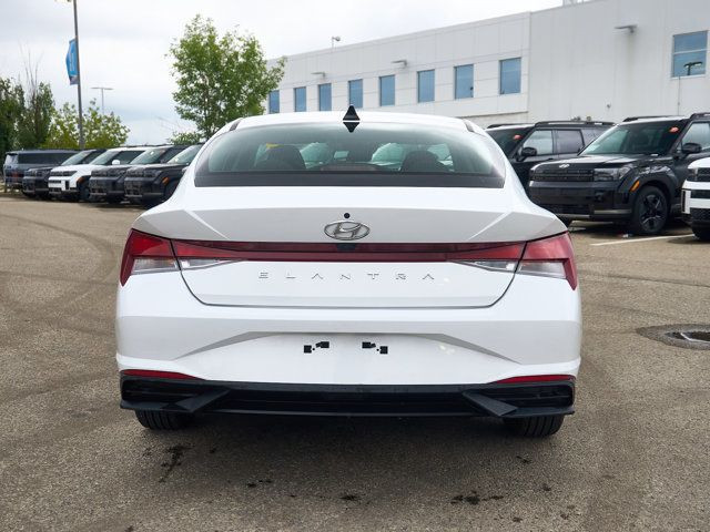 2022 Hyundai Elantra Preferred | No Accidents | Backup Cam in Cars & Trucks in Edmonton - Image 4