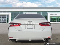 Drive with confidence and impressive efficiency in this 2021 Toyota Camry SE, a dependable 4-door se... (image 3)