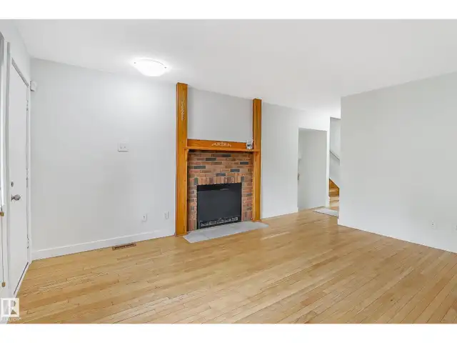 744 SADDLEBACK RD NW Edmonton, Alberta in Condos for Sale in Edmonton - Image 12