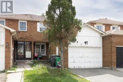 Attention investors, contractors, and first-time buyers! This 2-story, 3-bedroom link home sits in a...