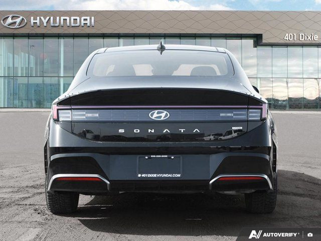 2025 Hyundai Sonata Preferred-Trend **Executive Demo Savings in Cars & Trucks in Mississauga / Peel Region - Image 4