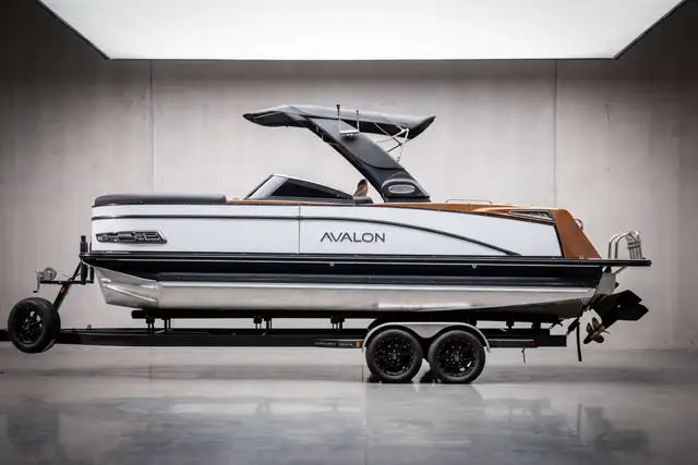 2024 Avalon WAKETOON in Powerboats & Motorboats in Rimouski / Bas-St-Laurent - Image 2