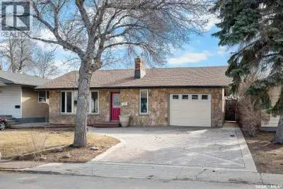 Quiet crescent in Glen Elm Park. 1200 sq ft bungalow with 3 bedrooms up and 1 down(window may not be...