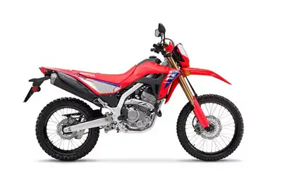 Bienvenue chez Adrenaline Sports Québec ! 2025 HONDA CRF300L ABS HONDA CRF300L ABS 2025 La moto CRF3...