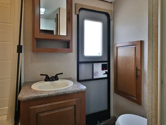 2014 Surveyor SV34BHTS in Travel Trailers & Campers in St. Albert - Image 13