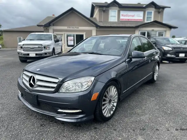 2011 MERCEDES-BENZ C-CLASS C 250 4MATIC in Cars & Trucks in Ottawa - Image 2