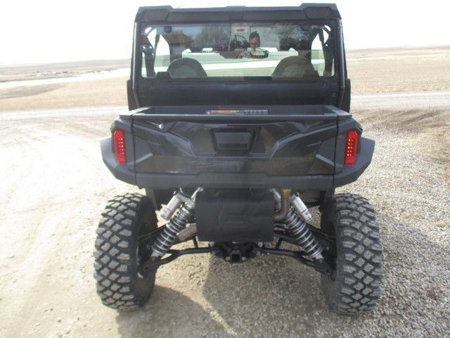 2023 POLARIS GENERAL XP 1000 PREMIUM BLK/GOLD WITH CAB in ATVs in Swift Current - Image 3