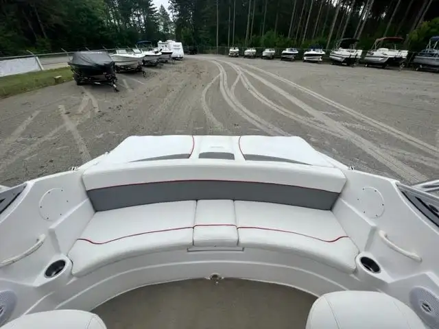 2010 19' RINKER MTX BOWRIDER WAKEBOARD BOAT in Powerboats & Motorboats in Peterborough - Image 19