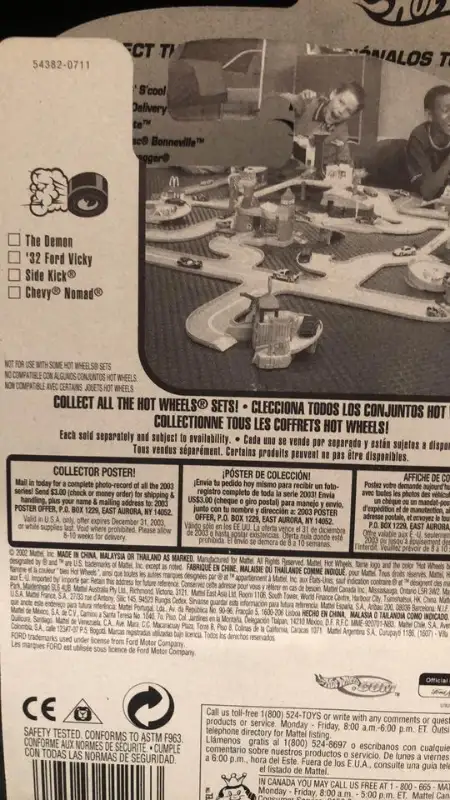 Hot Wheels Red Lines from 2002 to 2005 in Arts & Collectibles in Lethbridge - Image 10