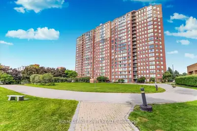 Price: $550,000 / $2,087/mo Experience elevated living in this penthouse offering breathtaking unobs...