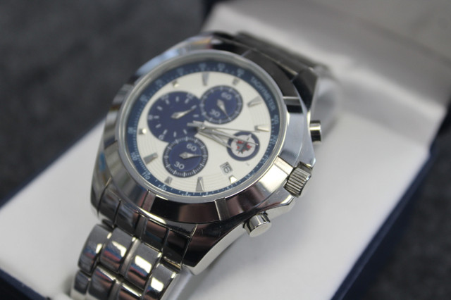 Watch NHH Winnipeg Jets in excellent condition in Jewellery & Watches in Winnipeg - Image 3