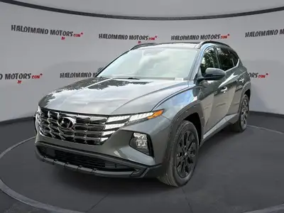 This Hyundai Tucson has a strong Gas 4cyl 2.5 L engine powering this Automatic transmission. Black L...