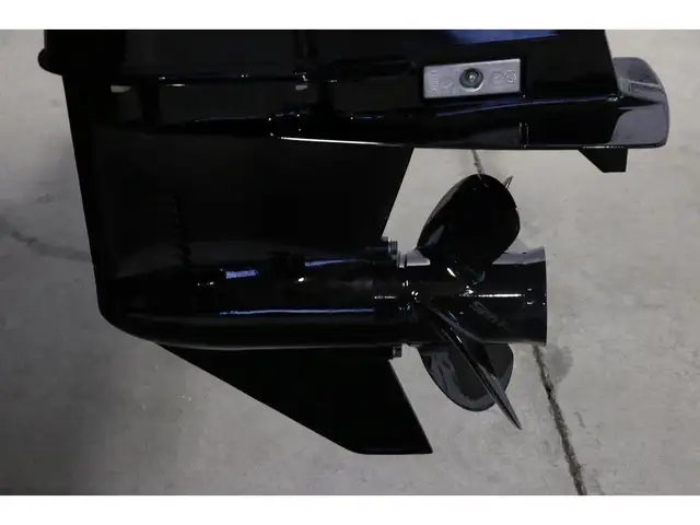2024 Lund 1650 Angler Sport + MERCURY 60 HP & Remorque in Powerboats & Motorboats in Laurentides - Image 17