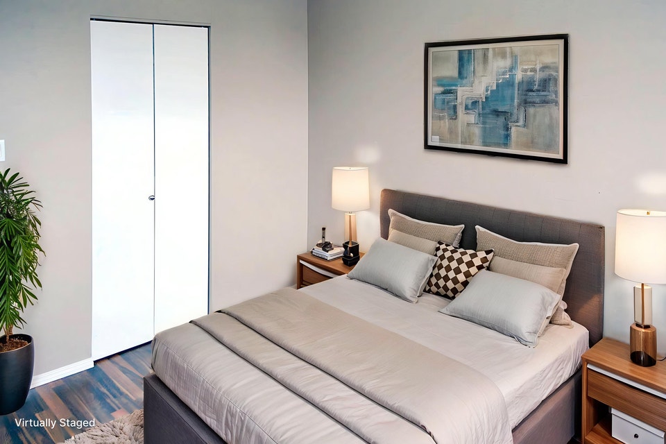 College Park, Centre Mall Area Apartment For Rent 2