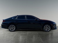 Thanks for viewing our House Of Cars Chinook Inventory! AMVIC licensed dealer! The 2021 Hyundai Sona... (image 7)