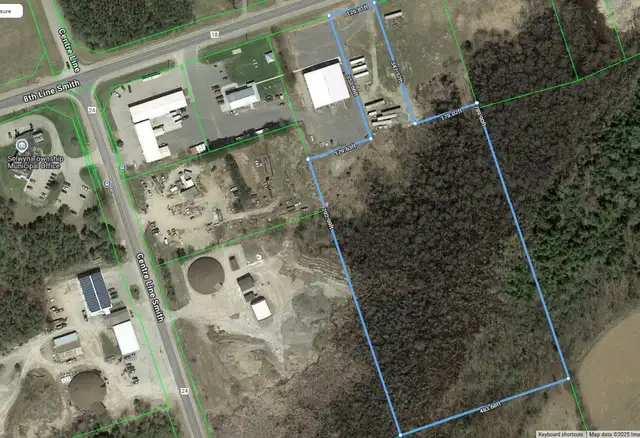 Great Location! Commercial Lot Btwn Bridgenorth & Lakefied