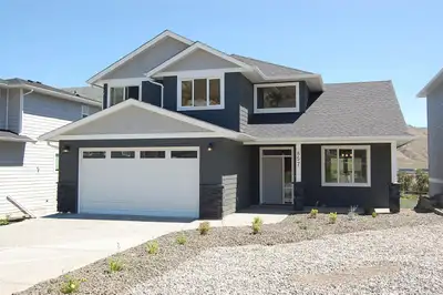 1 bedroom walkout basement suite in stunning Bachelor Heights. Includes one bathroom, fridge, stove,...