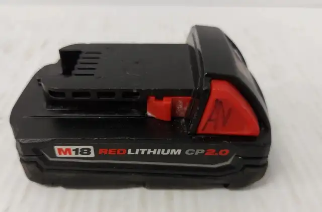 (92074-2) Milwaukee 1/2 Hammer Drill in Power Tools in Calgary - Image 8