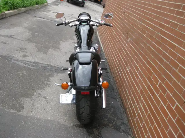 2010 Honda Fury in Street, Cruisers & Choppers in City of Toronto - Image 5