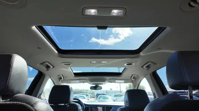 2020 Buick Enclave Essence Essence AWD // Sun & Navigation Pk...6050330835747020820