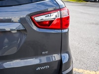 // ACCIDENT FREE!! // // SINGLE OWNER! // Experience versatility and confidence with the 2020 Ford E... (image 4)