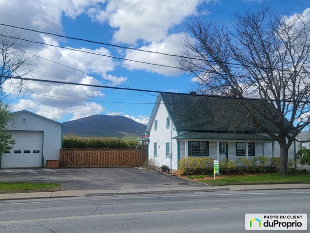 $529,000 - 1 1/2 Storey for sale in St-Jean-Baptiste — photo 3