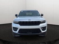 This 2025 JEEP GRAND CHEROKEE LAREDO 4X4 has the following options Capri Leatherette/Suede Seats, Po... (image 7)