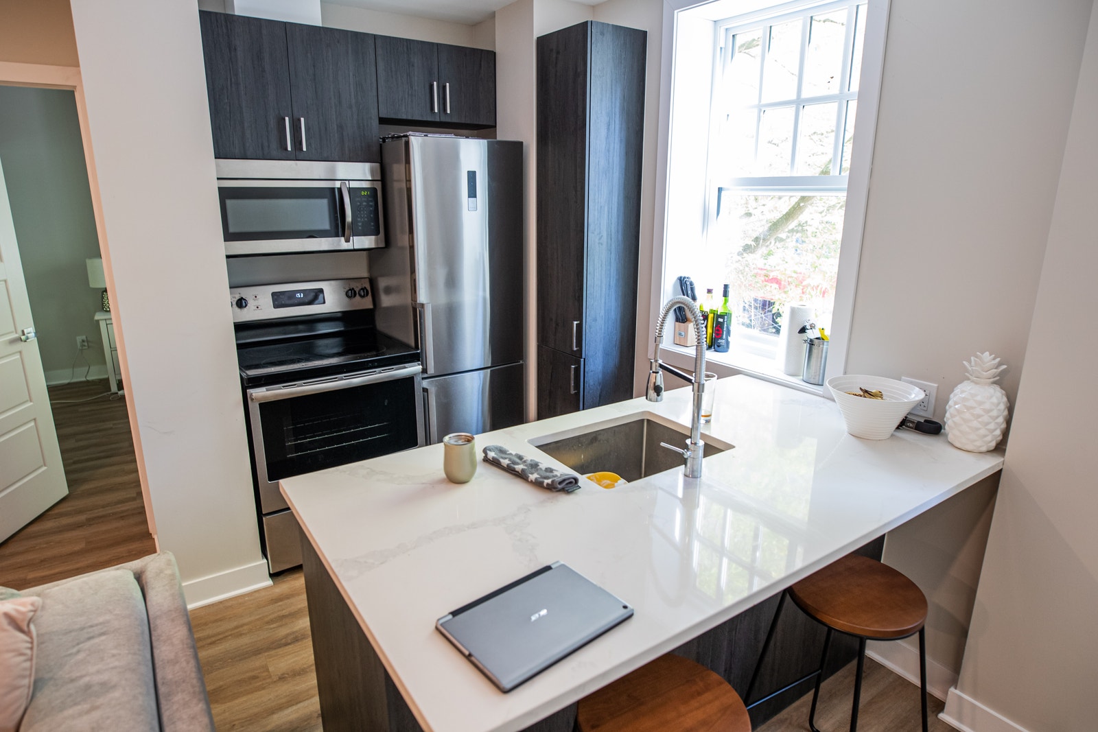 2077 Blvd. De Maisonneuve Ouest Montreal — photo 3