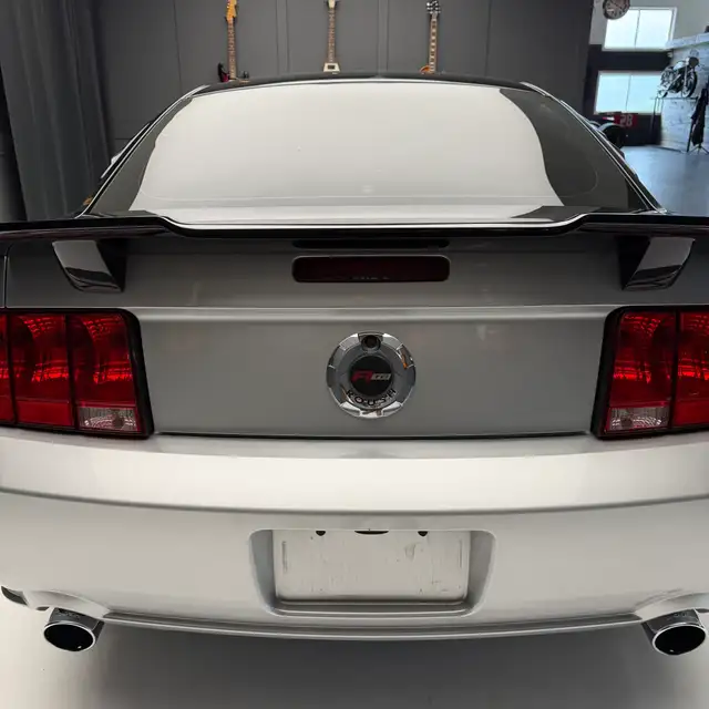 2009 Ford Mustang6050330685793996812