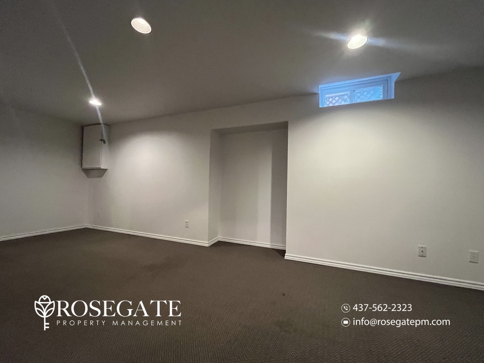 Spacious 2-Bedroom Basement Apartment in Oakville 5