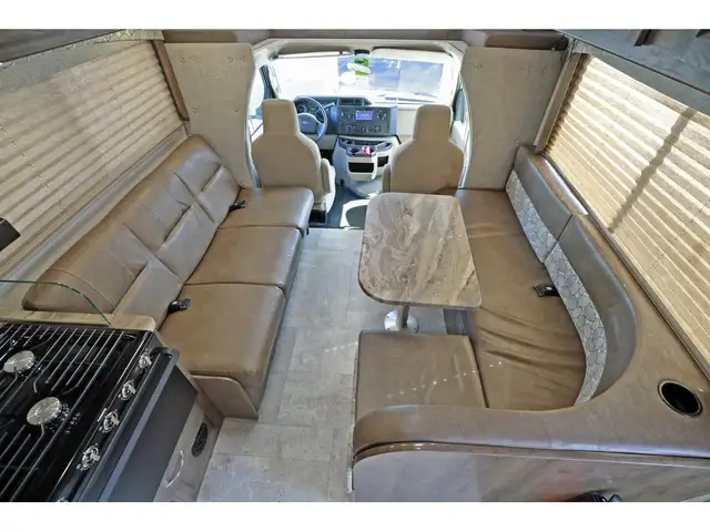 2020 Coachmen Freelander 26DS 1 extension Classe C 27 pieds in RVs & Motorhomes in Laval / North Shore - Image 20