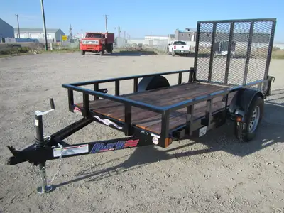 Stock # 4578 *** SALE PRICED AT $3500 Tax In - Lease or Finance OAC ! New Liberty 5x10 channel frame...