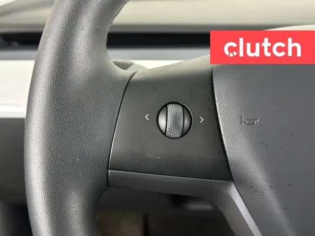 2023 Tesla Model Y Long Range5964340957446246432