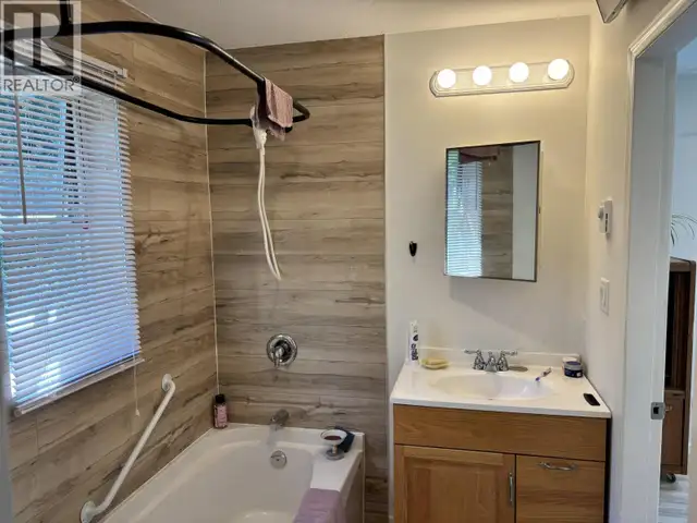 1005 SIMON BAY ROAD Fraser Lake, British Columbia in Houses for Sale in Burns Lake - Image 14