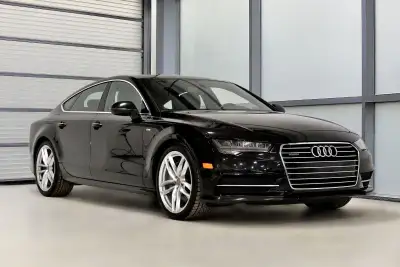 S-Line /Traction intégrale Audi quattro / Navigation / Sièges et volant chauffants / Toit ouvrant /...