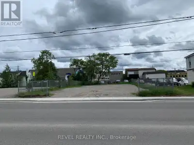 Two commercial lots (60 x 120) on Algonquin Blvd E between Birch St. S. and Maple St. S. Offers high...