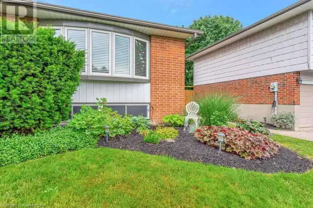 6 MEADOW Crescent Guelph, Ontario62868539254659121
