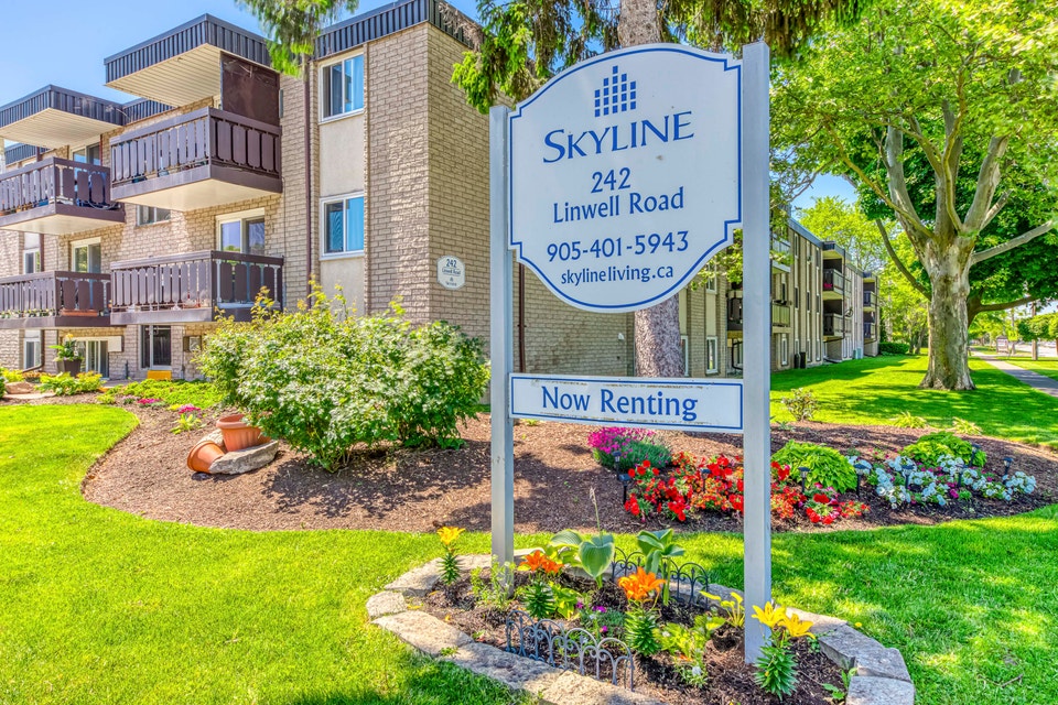 Lakeside Gardens Apartments - 1 Bedroom Apartment for Rent - St. 2